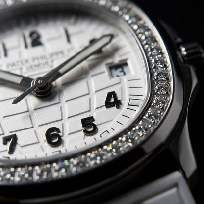 Close macro of the dial and bezel detail on the Aquatic Pavé